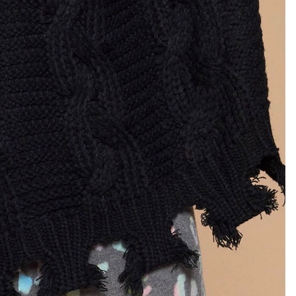 Diva Plus Black Sweater w/Wide Fringe - Picture 5 of 6